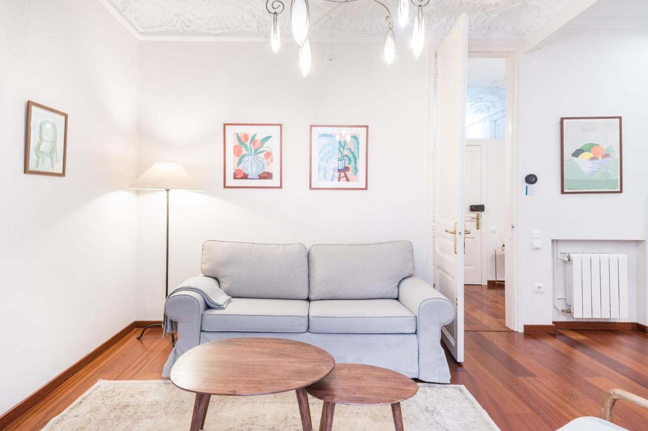 Modernist Apartment In The Best Location Barcelona Exterior photo